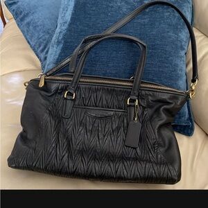 Coach Maddison gathered Black Handbag
Soft leather